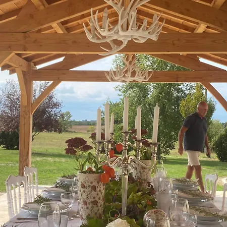Holiday home Le Murmure Des Champs